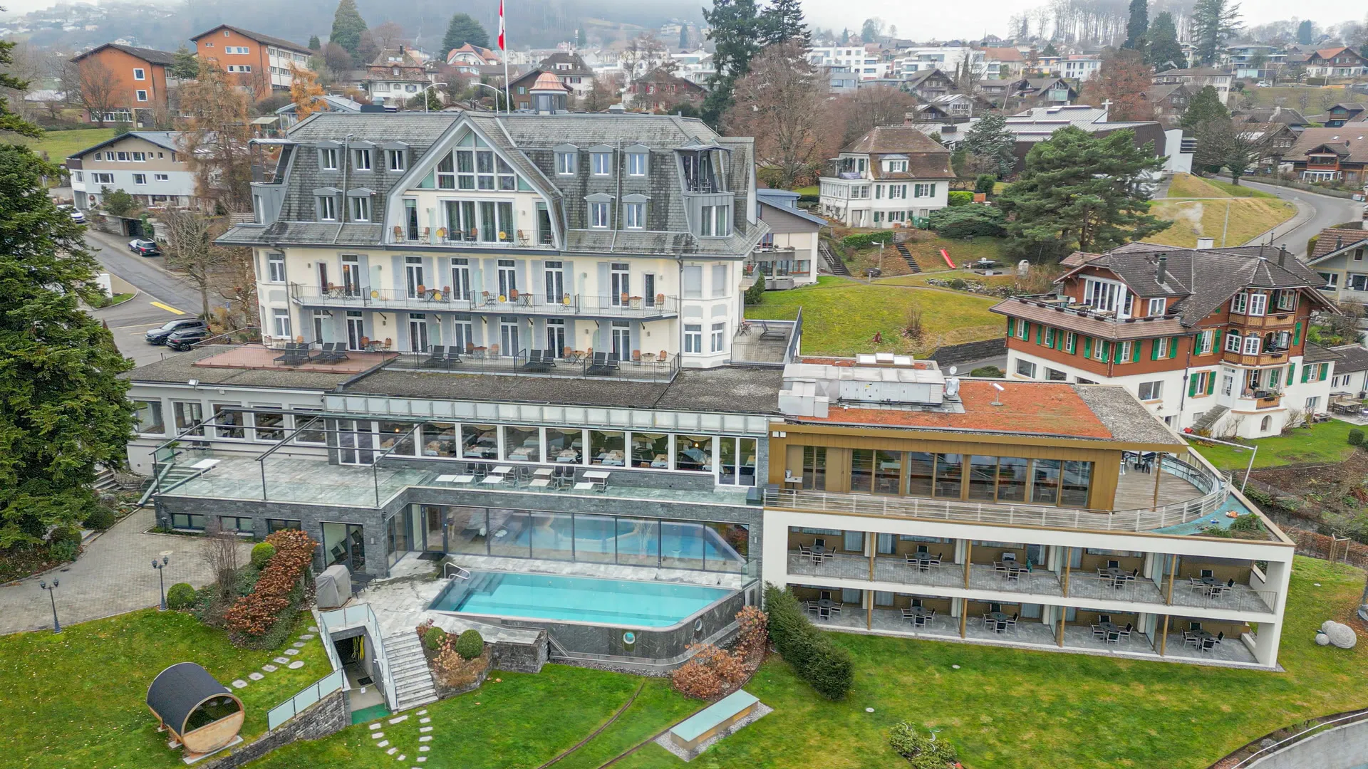 Hotel Belvédère Drohnenaufnahme Schweiz